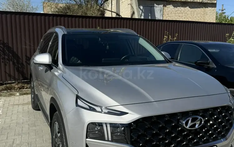 Hyundai Santa Fe 2021 года за 16 000 000 тг. в Атырау