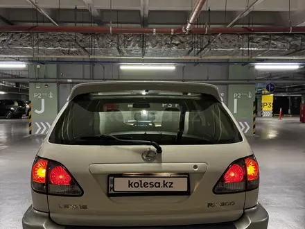 Lexus RX 300 2001 года за 4 950 000 тг. в Алматы – фото 4