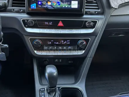 Hyundai Sonata 2018 года за 8 400 000 тг. в Уральск – фото 10