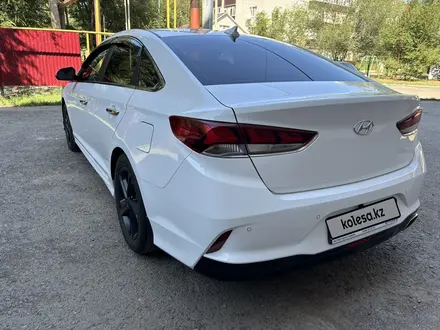 Hyundai Sonata 2018 года за 8 400 000 тг. в Уральск – фото 4