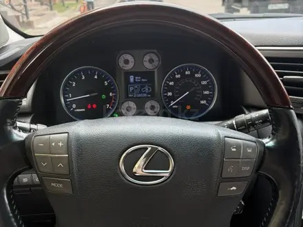 Lexus LX 570 2011 года за 22 500 000 тг. в Астана – фото 5