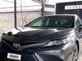 Toyota Camry 2022 года за 14 500 000 тг. в Шымкент – фото 4