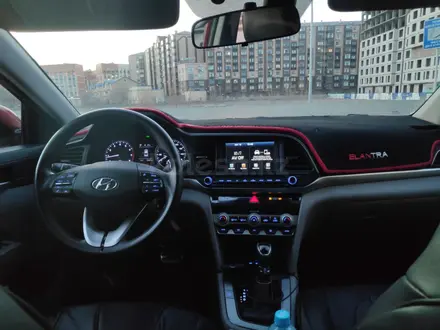 Hyundai Elantra 2019 года за 5 000 000 тг. в Атырау – фото 9