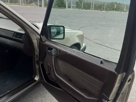 Mercedes-Benz E 230 1988 года за 1 250 000 тг. в Шымкент – фото 10