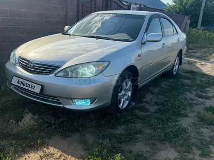 Toyota Camry 2004 года за 5 500 000 тг. в Экибастуз – фото 14