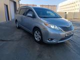 Toyota Sienna 2011 года за 7 500 000 тг. в Атырау – фото 2