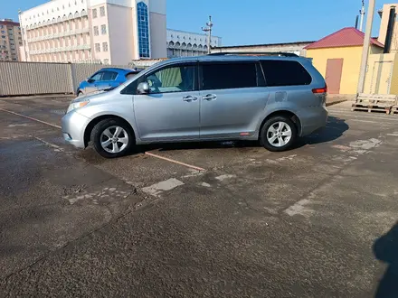 Toyota Sienna 2011 года за 7 500 000 тг. в Атырау – фото 8