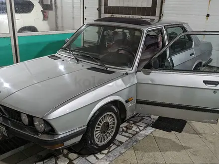BMW 525 1982 года за 790 000 тг. в Караганда