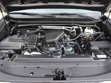 Toyota Land Cruiser Prado Comfort 2023 года за 25 490 000 тг. в Астана – фото 18