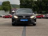 Toyota Camry 2019 годаүшін12 210 000 тг. в Алматы – фото 2