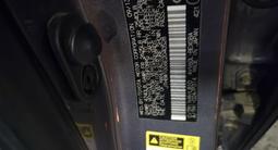 Lexus ES 300h 2013 года за 8 000 000 тг. в Атырау – фото 2