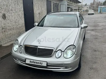 Mercedes-Benz E 320 2003 года за 5 700 000 тг. в Алматы – фото 3