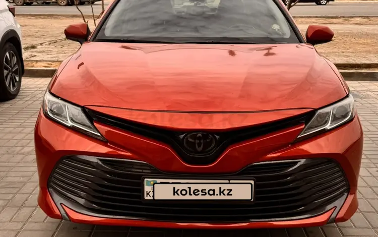 Toyota Camry 2022 года за 10 500 000 тг. в Актау