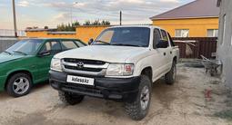 Toyota Hilux 2004 года за 2 800 000 тг. в Кульсары – фото 2