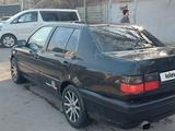 Volkswagen Vento 1995 года за 1 400 000 тг. в Алматы – фото 2
