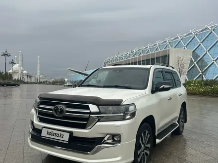 Toyota Land Cruiser 2019 года за 39 800 000 тг. в Астана – фото 2