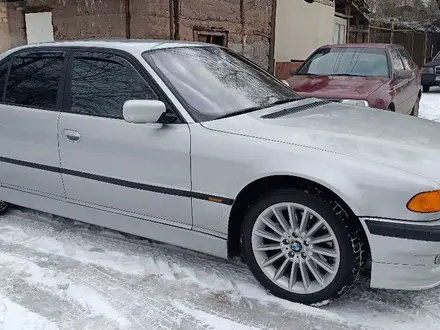 BMW 735 1999 года за 5 100 000 тг. в Алматы – фото 3