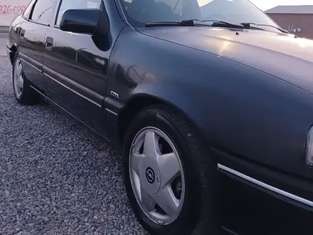 Opel Vectra 1995 года за 1 350 000 тг. в Туркестан – фото 2