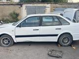 Volkswagen Passat 1990 года за 500 000 тг. в Караганда