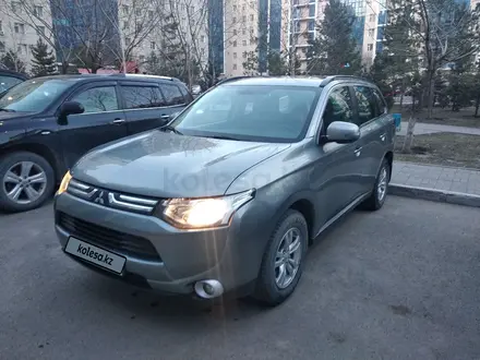 Mitsubishi Outlander 2013 года за 7 500 000 тг. в Атырау