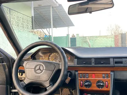 Mercedes-Benz E 230 1992 года за 2 600 000 тг. в Алматы – фото 15