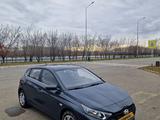 Hyundai i20 2023 года за 7 500 000 тг. в Усть-Каменогорск – фото 4