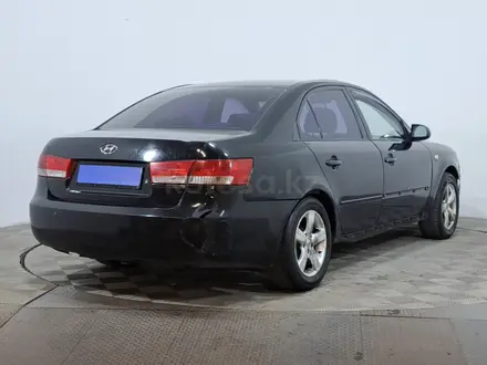 Hyundai Sonata 2005 года за 2 190 000 тг. в Астана – фото 5