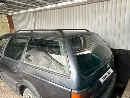 Volkswagen Passat 1993 года за 1 000 000 тг. в Есик – фото 2