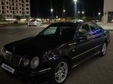 Mercedes-Benz E 280 1999 годаүшін4 100 000 тг. в Актау – фото 2