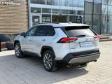 Toyota RAV4 2020 года за 14 500 000 тг. в Костанай – фото 2