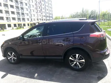 Toyota RAV4 2016 года за 11 300 000 тг. в Алматы – фото 4