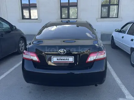 Toyota Camry 2011 года за 4 500 000 тг. в Атырау – фото 4