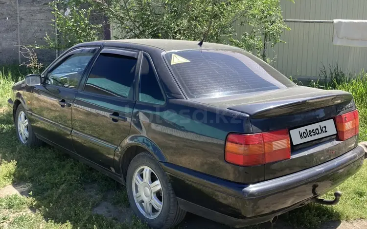 Volkswagen Passat 1994 годаүшін1 750 000 тг. в Актобе