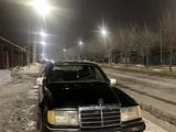 Mercedes-Benz E 230 1989 года за 990 000 тг. в Алматы