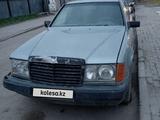 Mercedes-Benz E 200 1988 года за 500 000 тг. в Астана