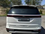 Kia Carnival 2020 года за 14 500 000 тг. в Шымкент – фото 5