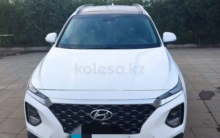 Hyundai Santa Fe 2020 года за 14 000 000 тг. в Актобе