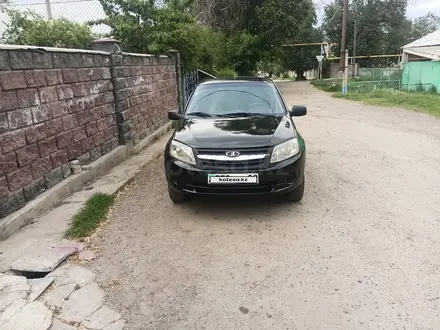 ВАЗ (Lada) Granta 2190 2013 года за 1 750 000 тг. в Алматы – фото 2
