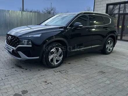 Hyundai Santa Fe 2023 года за 15 700 000 тг. в Уральск – фото 2
