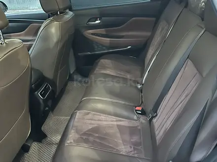 Hyundai Santa Fe 2023 года за 15 700 000 тг. в Уральск – фото 9