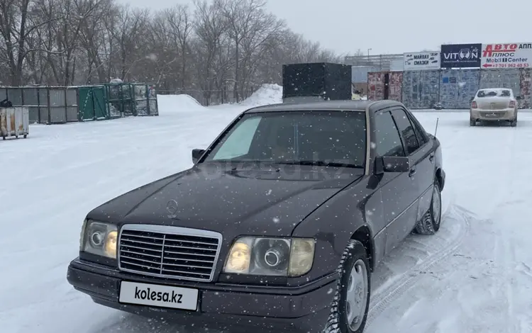 Mercedes-Benz E 220 1993 годаүшін2 500 000 тг. в Караганда