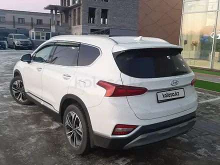 Hyundai Santa Fe 2020 года за 16 200 000 тг. в Усть-Каменогорск – фото 3