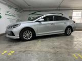 Hyundai Sonata 2018 года за 8 500 000 тг. в Астана