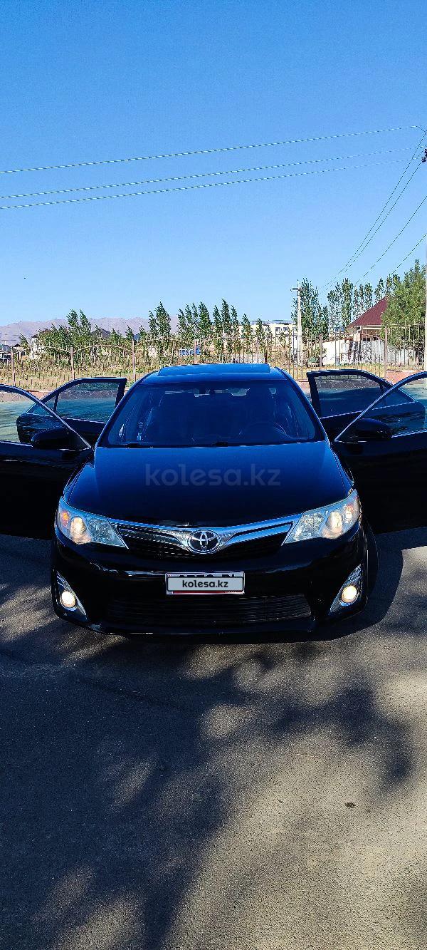 Toyota Camry 2014 г.