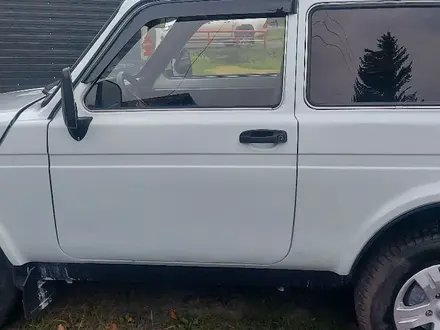 ВАЗ (Lada) Lada 2121 2000 года за 1 350 000 тг. в Петропавловск – фото 2