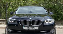 BMW 520 2013 года за 11 500 000 тг. в Астана – фото 2