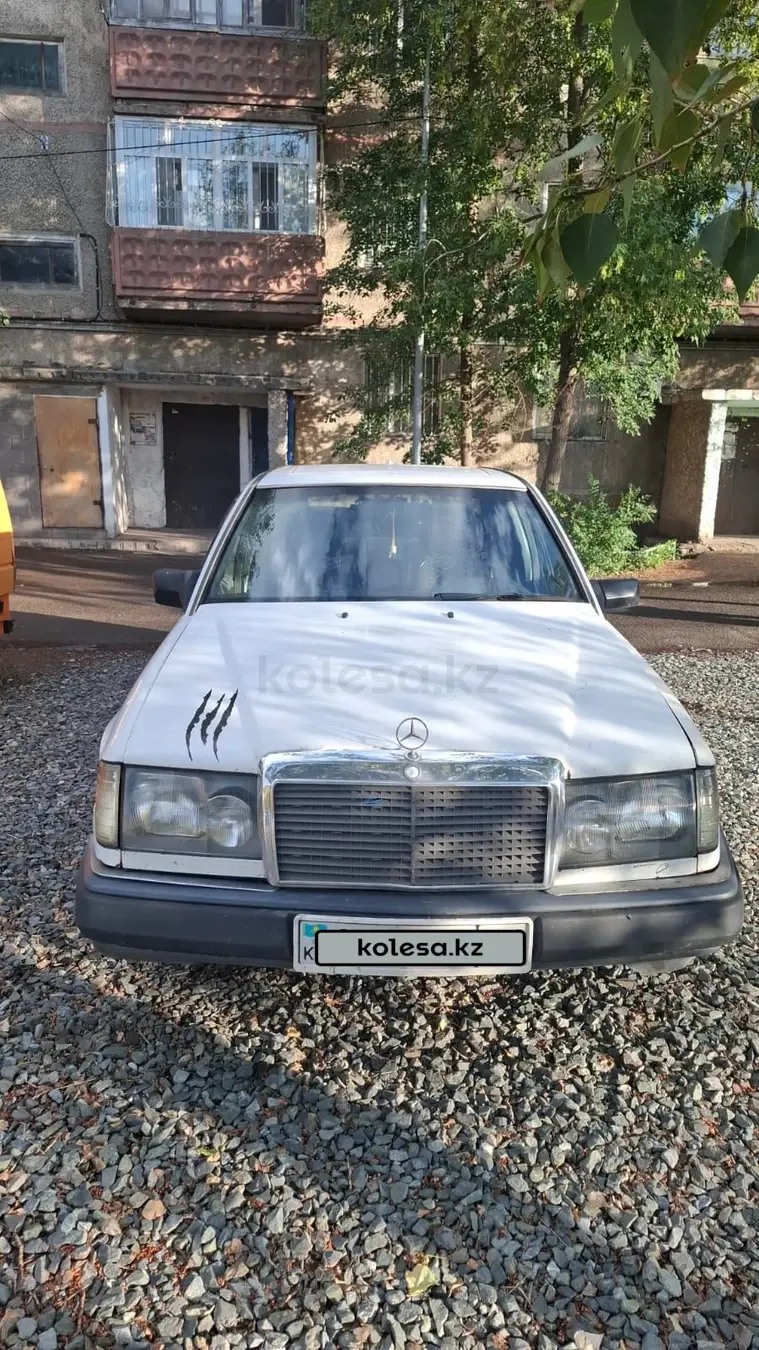 Mercedes-Benz E-Class, 1990