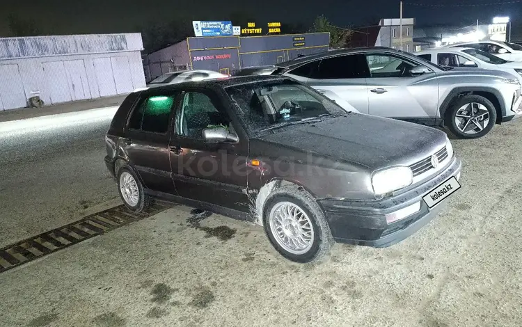 Volkswagen Golf 1993 годаүшін1 200 000 тг. в Алматы