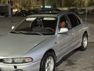 Mitsubishi Galant