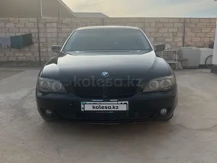 BMW 745 2004 года за 3 600 000 тг. в Актау – фото 2